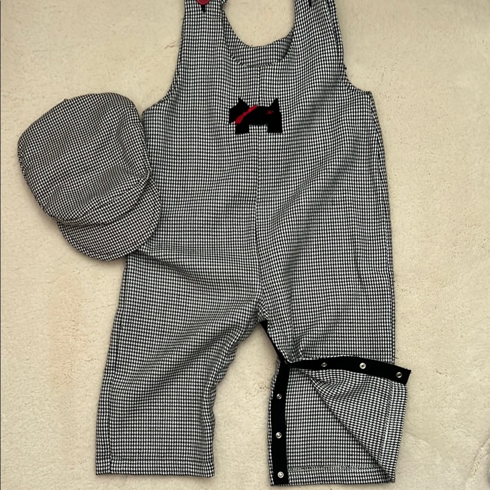 Charming Vintage Black and White Checkered Kids Jumpsuit with Hat